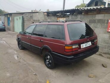 Volkswagen: Volkswagen Passat: 1991 г., 1.8 л, Механика, Бензин, Универсал