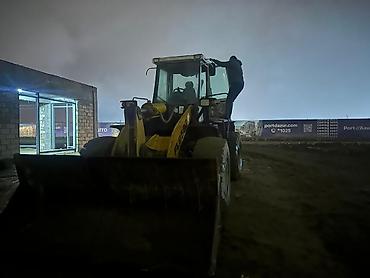 yükləyici traktor: Satilir.hec bir problemi yoxdur.qizdirmir yag azaltmagi yoxdu.ciddi — 7