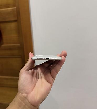 ayfon 11 64: IPhone 11, 128 GB, Ağ, Zəmanət, Simsiz şarj, Face ID — 4