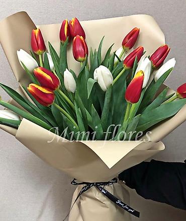 Букеты из живых цветов: Тюльпаны оптом ! — 4