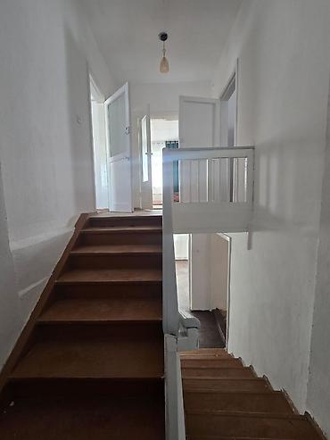 Продажа коттеджей и домов: Продаётся дом 🏠 Район Баят 115 квкирпич,3,5 сот по гос акту 5 по — 6