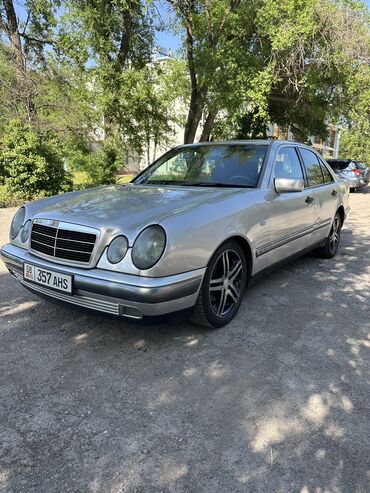 210 мерс: Mercedes-Benz 200: 1999 г., 2 л, Автомат, Бензин, Седан