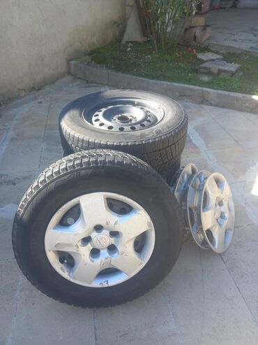 Disklər: Avtomobil təkər dəsti - Marka/model: Lassa - Ölçü: 215/70 R15C