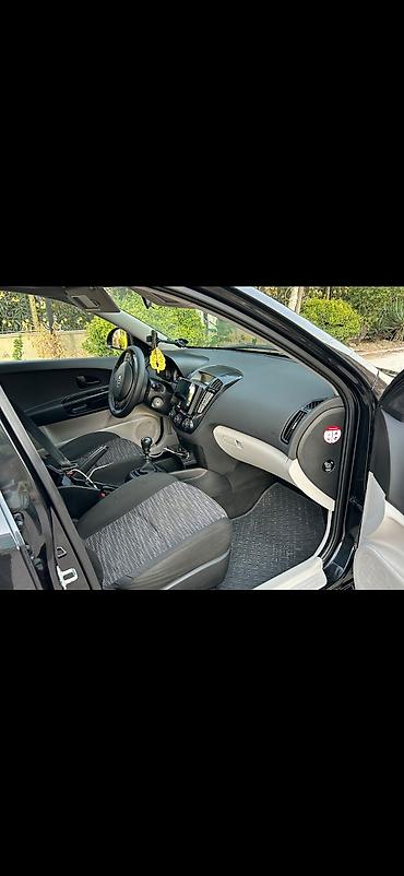 Kia: Kia Ceed: 1.4 l | 2008 il Hetçbek — 12