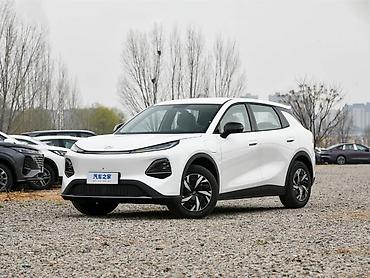 kaiyi e5: Changan Qiyuan Q05: 2026 г., Электромобиль, Кроссовер — 1