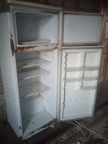 soyuducu ustası masazır: İki bölməli məişət soyuducusu - Üst hissədə ayrıca dondurucu bölməsi — 1