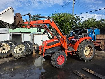 Другие мини-тракторы: Компактные колёсные тракторы с навесным оборудованием Описание: - — 23