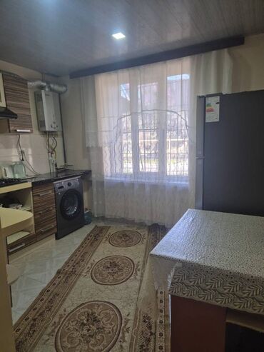 Mənzil kirayələyirəm: 2 otaqlı, 60 kv. m — 10