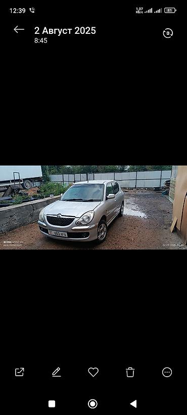 Toyota: Toyota Дуэт: 2002 г., 1.3 л, Механика, Бензин, Хэтчбэк — 4