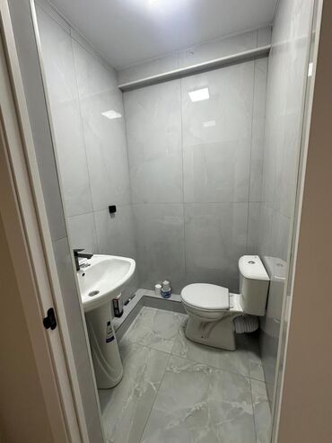 Продажа квартир: 1 комната, 54 м², Элитка, 5 этаж, Евроремонт at lalafo.kg — 8 Продажа квартир: 1 комната, 54 м², Элитка, 5 этаж, Евроремонт — 8