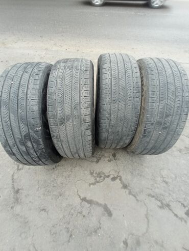 Disklər: 4 ədəd minik avtomobili təkəri dəsti. - Hər biri eyni ölçüdə radial
