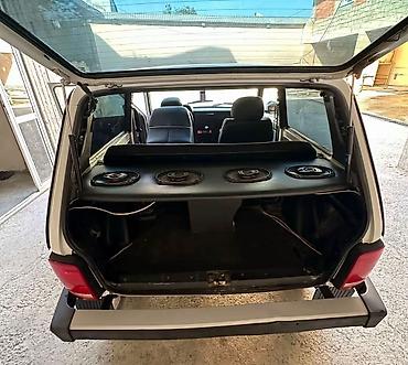 mühərrik yastığı: VAZ (LADA) 4x4 Niva: 1.6 l | 1999 il 406802 km Sedan — 4