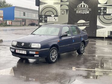 1 6 абу: Volkswagen Vento: 1993 г., 1.6 л, Механика, Бензин, Седан