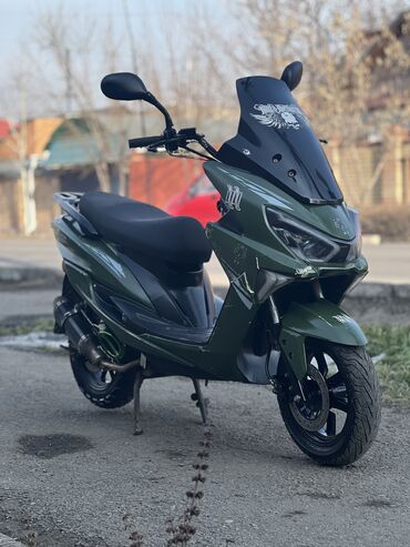 Скутеры: Скутер Yamaha, 150 куб. см, Бензин, Б/у