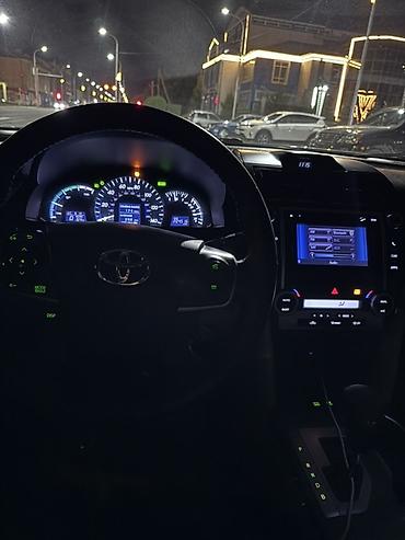 радио на авто: Toyota Camry: 2012 г., 2.5 л, Автомат, Гибрид, Седан — 9
