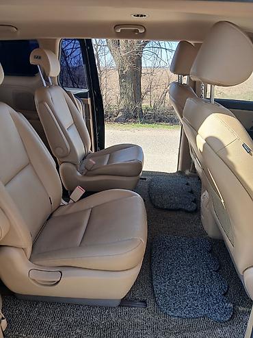 Другие детали салона: Срочно Продаю! Киа Карнивал 9 местный состояние отличное — интерьер и — 6