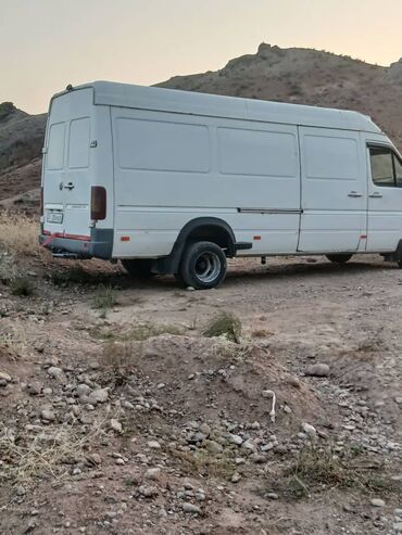 официанты на выезд: Фургон-рефрижератор Volkswagen LT (длинная база, высокий кузов). -