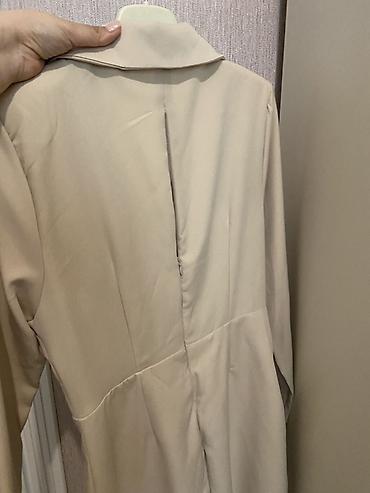 mini etek: Trendyol qadın paltarı – bej rəngdə, blazer üslubunda mini model — 4