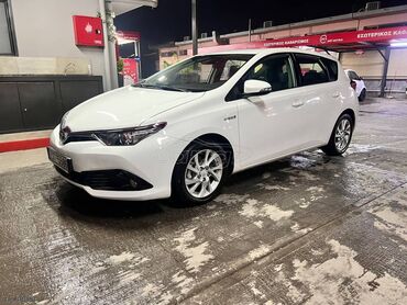 Toyota: Toyota Auris: 1.8 l. | 2016 έ. Χάτσμπακ — 4
