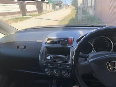 hond: Honda Fit: 2002 г., 1.3 л, Бензин, Хэтчбэк — 4