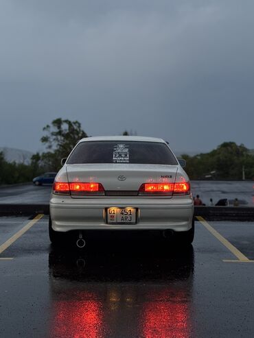 Toyota: Toyota Mark II: 2000 г., 3 л, Автомат, Бензин, Седан