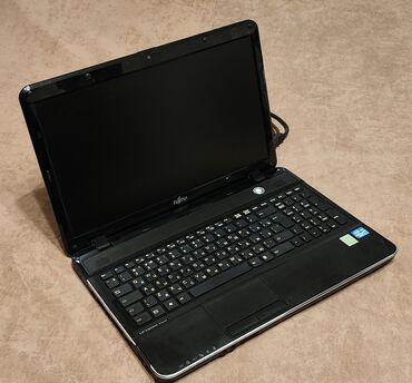 hdd 320: Ноутбук, Fujitsu, 4 ГБ ОЗУ, Intel Core i3, 15.6 ", Б/у, Для несложных задач, память HDD