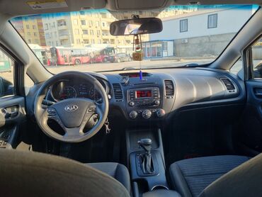 Kia: Kia Cerato: 1.8 l | Sedan — 6