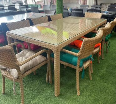 Bağ, çöl masa və oturacaq dəstləri: Kvadrat masa, Açılmayan, Stullar ilə, Həsir toxunuşlu — 18