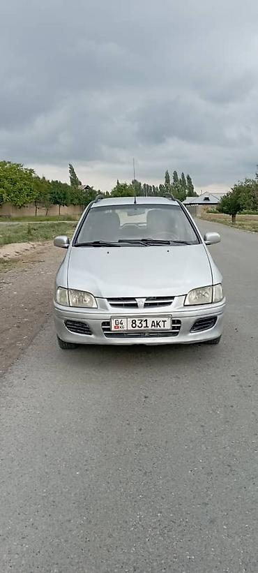 мото зонтик: Mitsubishi Space Star: 2001 г., Хэтчбэк — 2