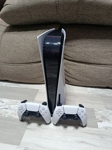 как купить игру в playstation store азербайджан: İdeal Veziyyetde ev playstationudu Playstation 5, 2 pult, qutusu, ve