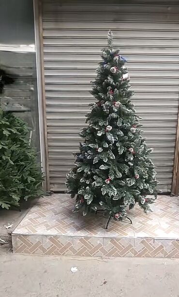 механические часы в баку: 1.85 yolka təcili satılır super vəziyətdədi üzərində oyuncaq işıq