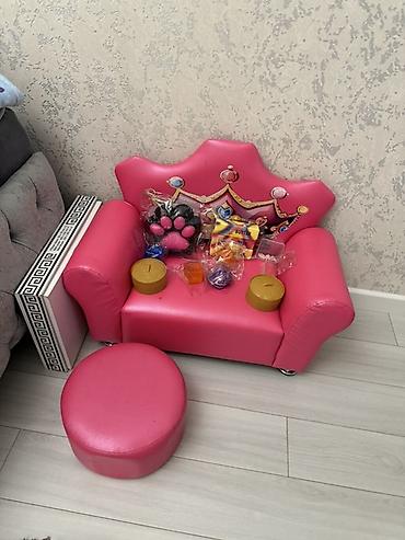 Детская мебель: Uşaq otağı üçün rəngarəng mini divan dəsti - Model: tac formalı arxa — 1