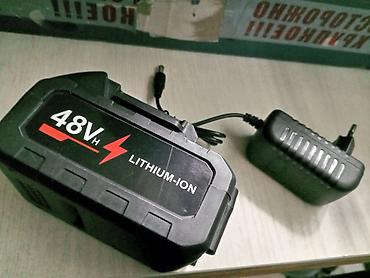 карманый зарядка: Литий-ионный аккумулятор 48V + сетевое зарядное устройство. По факту — 1