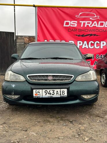 Kia: Kia Clarus: 2000 г., 2 л, Механика, Бензин, Седан