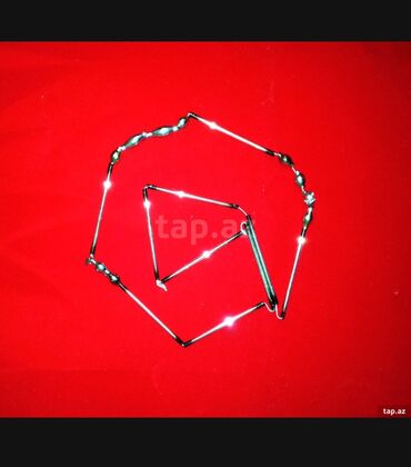 Yeni il oyuncaqları və bəzəkləri: SSSR dövrünün yeni il aksesuarları. Şəkillərin ardıcılığı ilə — 13