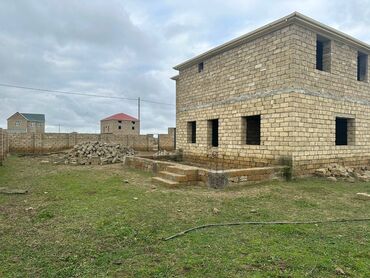 Həyət evləri və villaların satışı: Qala qəs. 6 otaqlı, 180 kv. m, Təmirsiz — 2