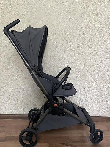 nike force: Коляска, цвет - Серебристый, Б/у, Платная доставка — 1