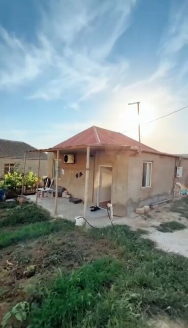 дом с гаражом и мансардой: Binəqədi qəs. 3 otaqlı, 90 kv. m, Kredit var, Orta təmir