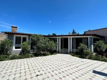 Həyət evləri və villaların satışı: Satılır: geniş həyətli fərdi yaşayış evi (tam mebellə) - 2 mərtəbəli — 20