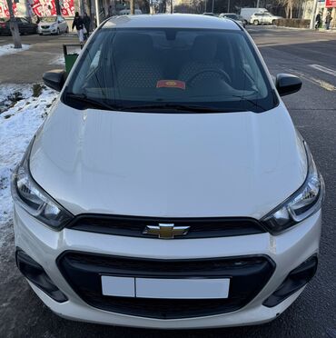 рассрочка авто продаю: Chevrolet Spark: 2017 г., 1 л, Автомат, Бензин, Хэтчбэк