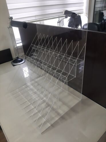 Vitrin üçün aksesuarlar: Lototron anbardan satış Orgsteklodan düzəlmiş displeylar Sifarişlə — 15