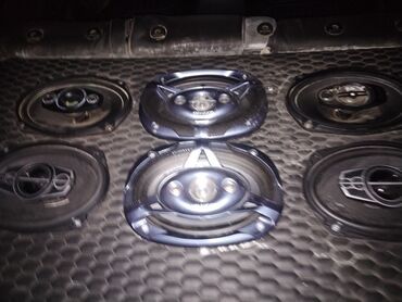 Dinamiklər və sabvuferlər: Kenwood avtomobil audio dəsti - Gücləndirici: Kenwood KAC-M525 — 9