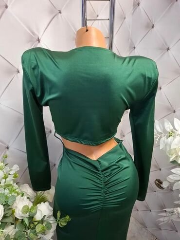 Haljine: I 12. Haljina. 4100 na lalafo.rs — 1 Haljine: I 12. Haljina. 4100 — 1