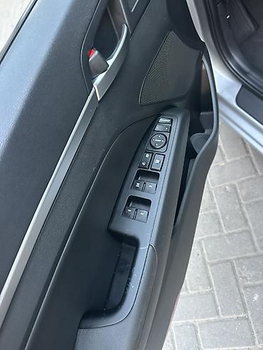 byd e3: Hyundai Avante: 2019 г., 1.6 л, Автомат, Бензин, Седан — 9