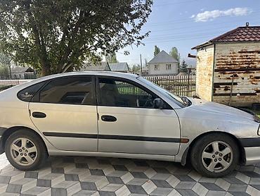 багажник тайота авенсис: Toyota Avensis: 2002 г., Лифтбек — 4