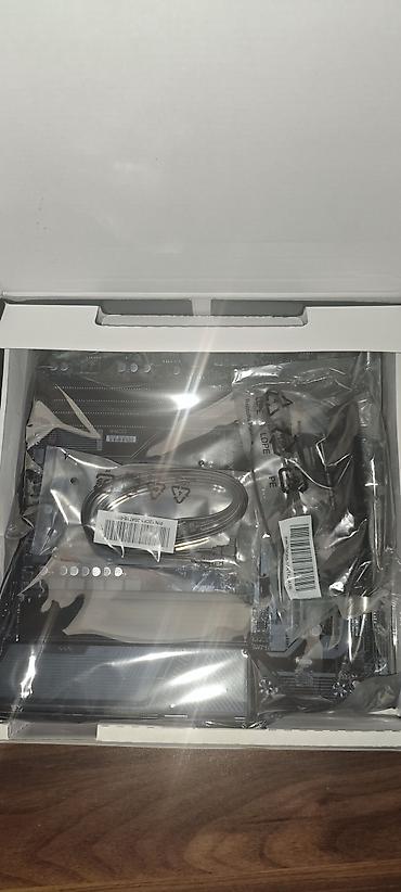 Ana platalar: Tamamilə YENİ (istifadə olunmamış) Gigabyte B550M GAMING X WIFI6 — 3