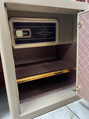 Сейфы для денег и документов: Сейф для денег и документов, Новый, Кодовый, Противопожарная — 19