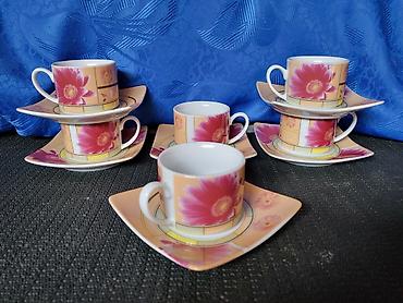 Kuhinjski setovi: Soljice nove porcelanske vintaz. Soljice komada 6 u ceni. Tacne — 6