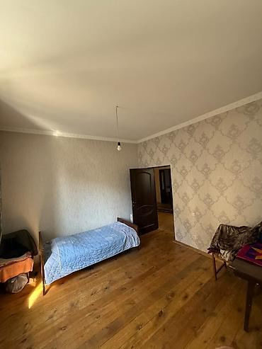 Үйлөрдү сатуу: 4 бөлмө, 150 м², 3 соток, Бишкек, Чекиш-Ата базары Кыймылсыз мүлк агенттиги — 7