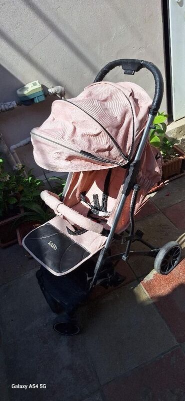 Gəzinti arabaları: FIDANONUR…Kidilo kolyaska yaxsi veziyyetde 60 azn. Unvan: Yasamal